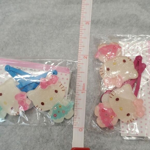 Hello Kitty jewelry and hair lot - Picture 13 of 13